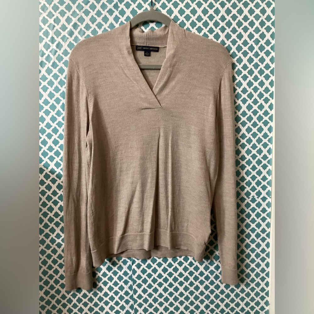 Brooks brothers women’s tan sweater, merino wool size large